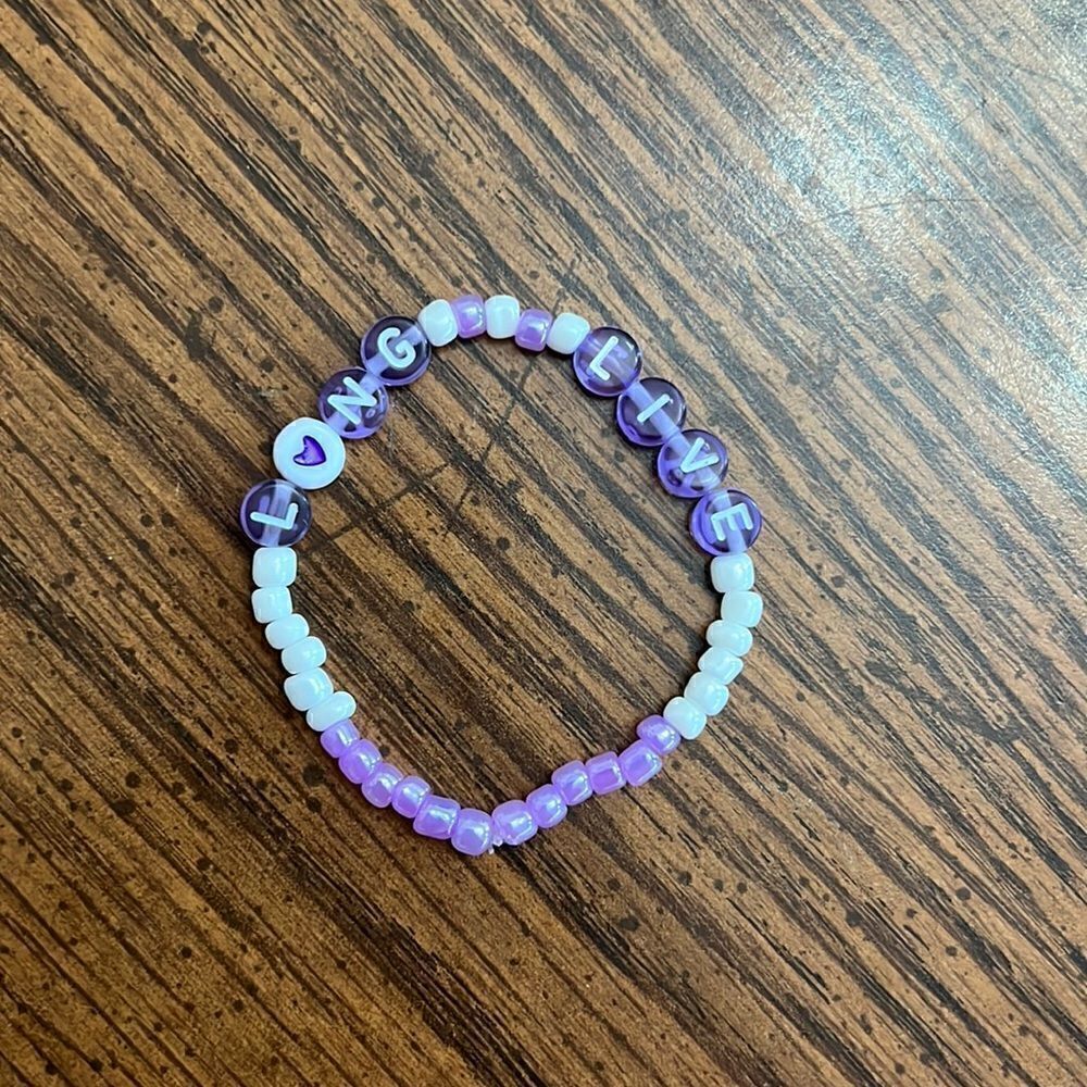 Taylor Swift Friendship Bracelet